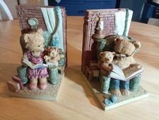 Cute Teddy Bear Reading