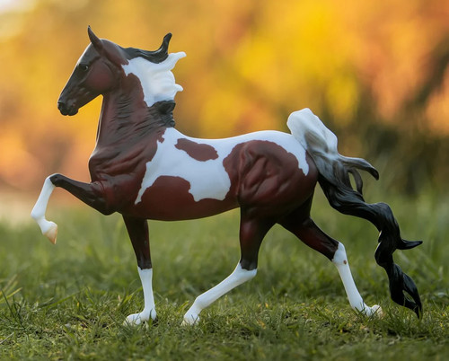 Breyer new ideal saddlebred - breyer,