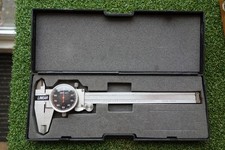 BOXED LINEAR PRECISION DIAL
