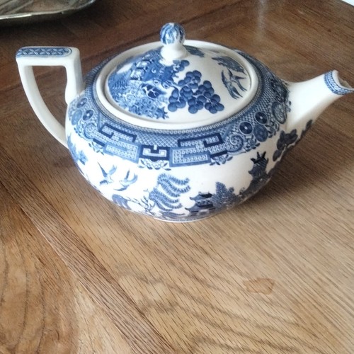 Wedgwood willow blue - blue, white