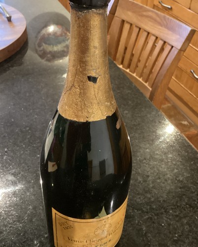 1957 empty veuve cliquot - empty,