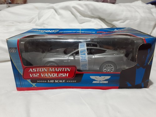 Aston martin - 1:18,