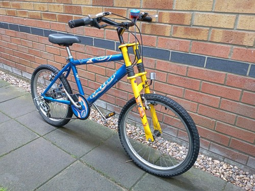 Mega old school boys bike - old,
