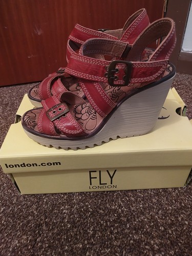 Fly red high wedge sandals - red,