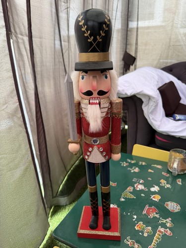 Nutcracker soldier red black - soldier,