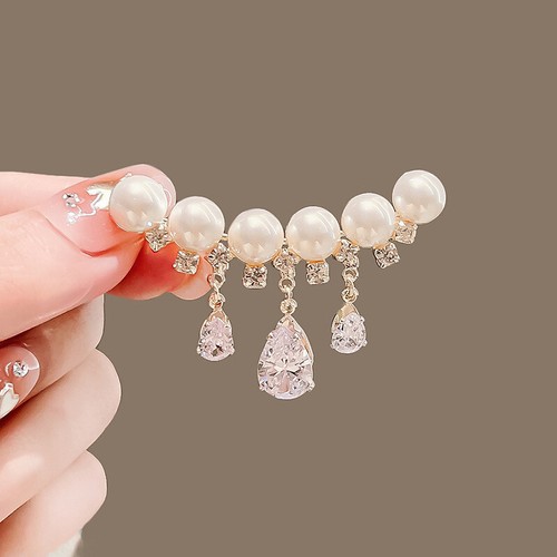 Pearls crystal brooch vintage - pearls,