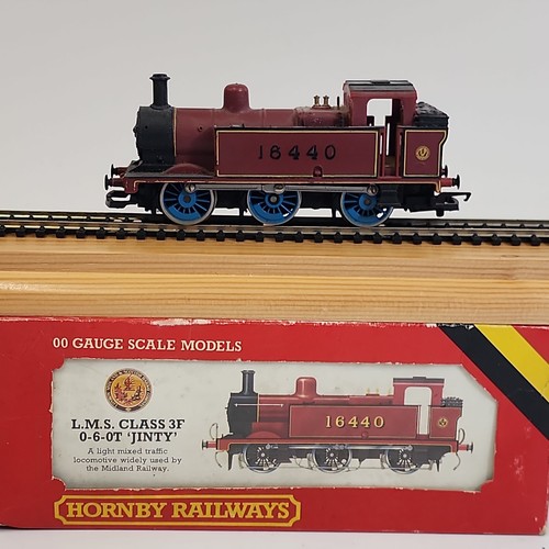 Hornby gauge 0 - oo, 0-6-0