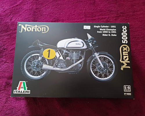 Italeri norton manx - manx, 1:9