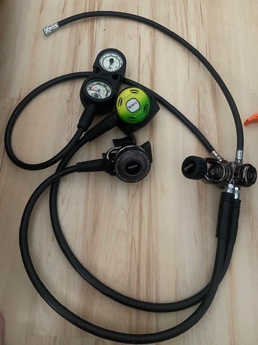 Aqua lung diving regulator set - regulator,
