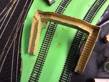 OO/HO Hornby Dublo Diecast Rail Bridge In Fair Condition For Age