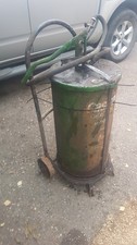 Castrol oil dispenser - castrol, pump