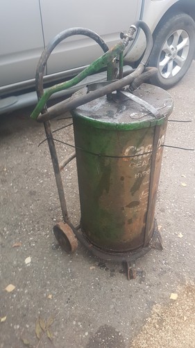 Castrol oil dispenser pump - castrol,