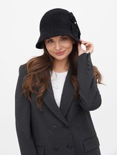 Women's Gray Cloche Hat –