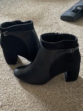 Black Heeled Women’s Boots Size 5 Faux Leather And Swede Brand New