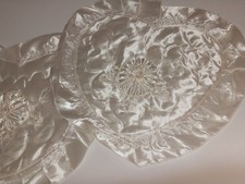 VTG SATIN SHINY BED COVER