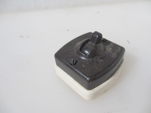 Vintage bakelite light switch - vintage,