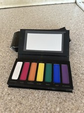 younique eyeshadow palette
