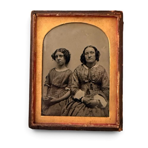 Striking victorian photo 4 - striking,