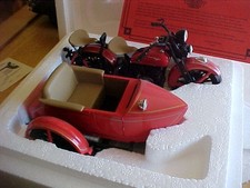 1933 LIMITED EDITION HARLEY DAVIDSON MOTORCYCLE / SIDECAR COIN BANK 1;12 SCALE 