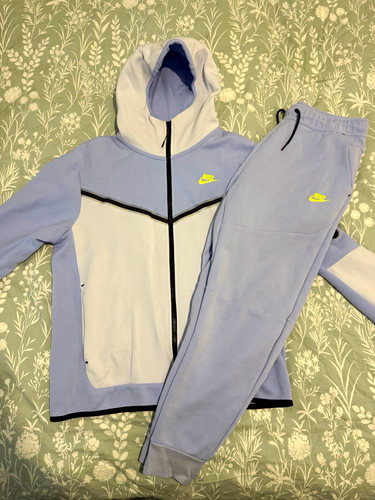 Full nike tech fleece - full,