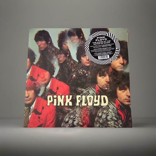 Pink floyd piper at the - -,