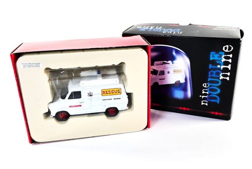 Corgi cc02302 nine double - double,