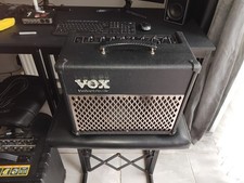 Immaculate Vox Valvtronix  AD15Vt Guitar Amplifier