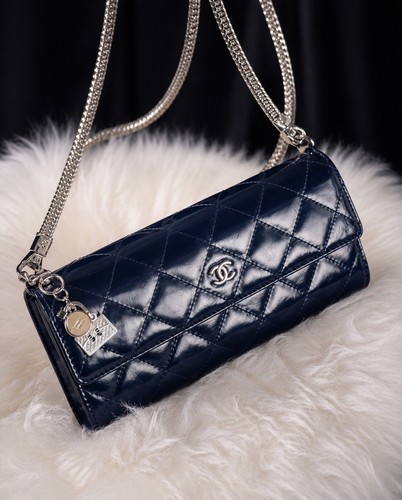 Smooth leather chanel clutch - leather,