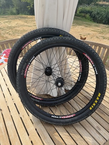 Halo chaos dirt jump front - 26",