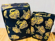 Pair matching of floral Tripp