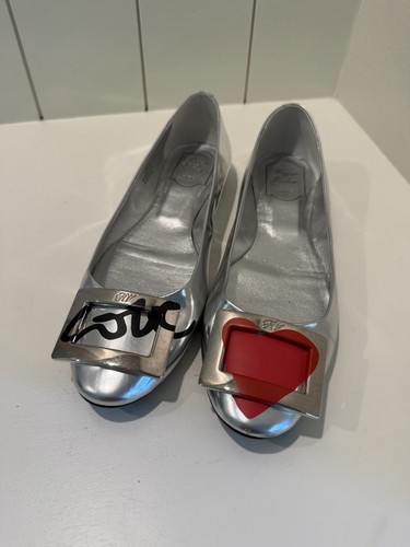 Roger vivier love - ", limited