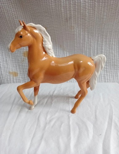 Prancing palomino beswick - prancing,