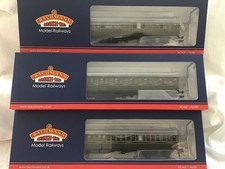 BACHMANN 39-601/611/621 SET OF 3x SE&CR BIRDCAGE COACHES - BOXED
