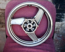 KAWASAKI GPz500 S FRONT WHEEL