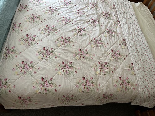 Quilted bedspread double - bedspread,