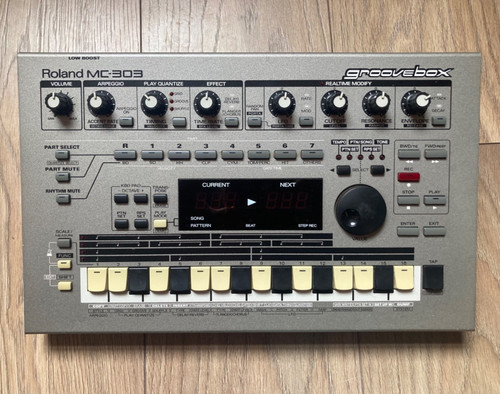 Roland 303 groovebox no - roland,