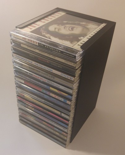 Cases tray holds in - (holds,