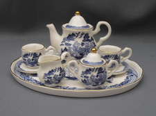 Regal mini teaset blue and white willow pattern Bone China 6 piece set