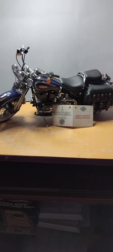 Franklin mint 10scale harley - 1:10scale,