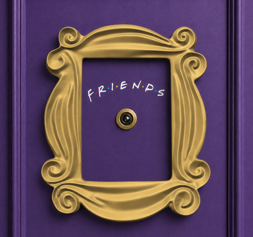 Friends peephole frame monica - friends,