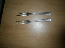 Vintage set of 2 dessert forks. 2 prong.13.6cm's 'Falstaff plate EPNS Eng' (E13b