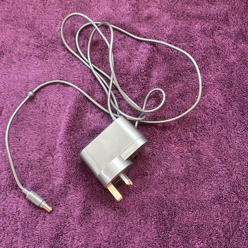 Dyson genuine charger - dyson,