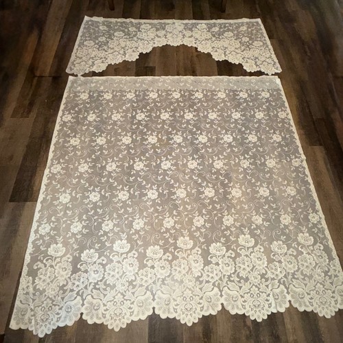 Vintage jcpenney lace curtain - jcpenney,