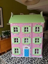4-storey wooden dolls house