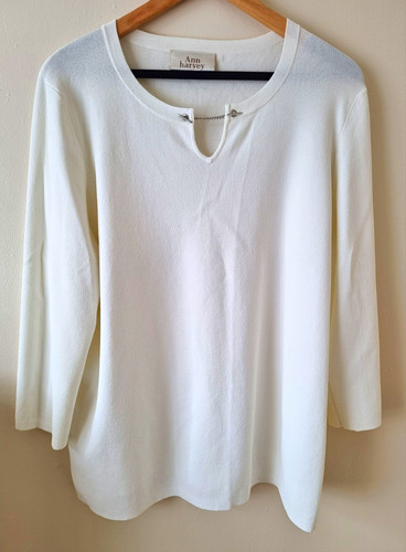 Ann harvey off white knit - off-white, neck