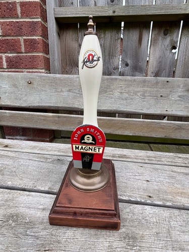 Vintage magnet ale hand - vintage, beer