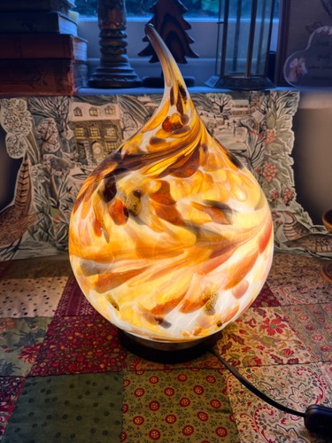 Tear drop lamp - tear, in