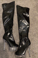 womans size 6 black patent