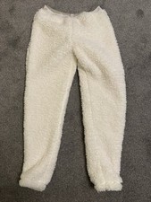 LADIES WHITE FLUFFY ‘F&F’