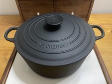 Le Creuset 24 Cast Iron